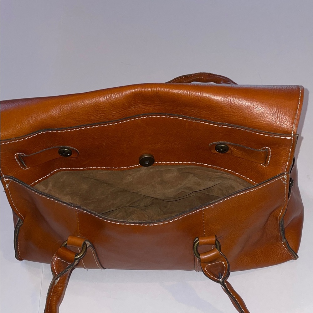 Patricia Nash Chic Brown Leather shoulder Satchel - Picture 6 of 16